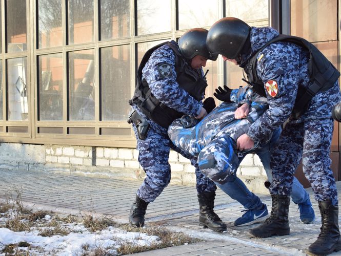 В Казани сотрудники Росгвардии по РТ рассказали представителям СМИ о всероссийской ведомственной акции «Безопасный Новый год»