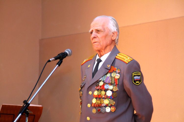95-летний юбилей отметил ветеран вневедомственной охраны Росгвардии Татарстана, участник ВОВ Фарит Бикбулатов 