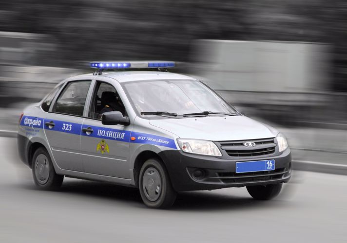 Задержанный нарядом УВО Казани по подозрению в грабеже молодой человек оказался в федеральном розыске