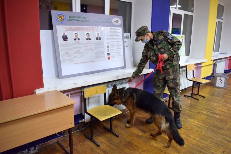 В Татарстане Росгвардия приняла участие в обеспечении общественного порядка и безопасности во время мероприятий Единого дня голосования