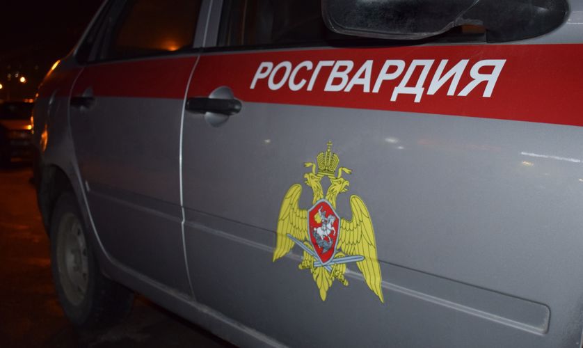 Сотрудники УВО по г. Казани Росгвардии задержали пьяного гражданина, напавшего на врачей в РКБ