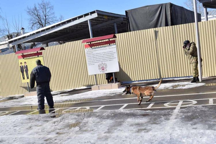 В казанском полку Росгвардии состоялся день открытых дверей для юнармейцев