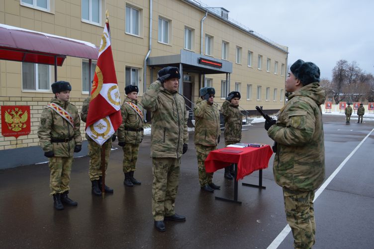 Военнослужащие казанского батальона Росгвардии по охране ВГО приняли присягу