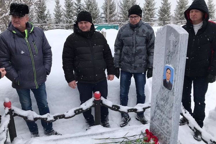 В ОВО Альметьевска почтили память коллег, 25 лет назад трагически погибших во время несения службы