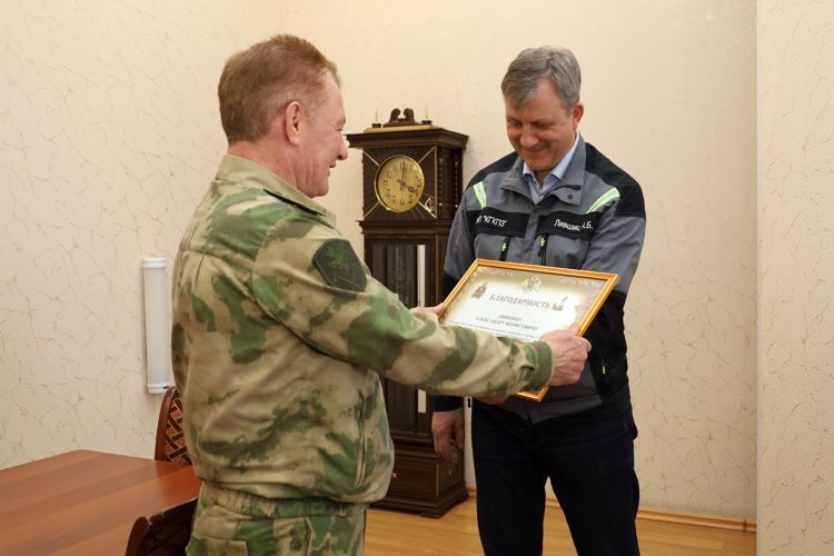 Командующий Приволжским округом войск национальной гвардии РФ генерал-полковник Александр Порядин проинспектировал подразделения Росгвардии в Республике Татарстан   