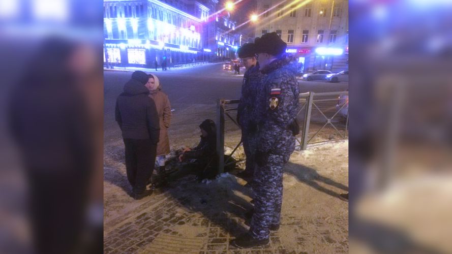 В Казани военнослужащие Росгвардии оказали помощь гражданину, пострадавшему при ДТП