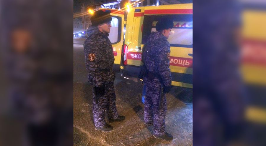 В Казани военнослужащие Росгвардии оказали помощь гражданину, пострадавшему при ДТП