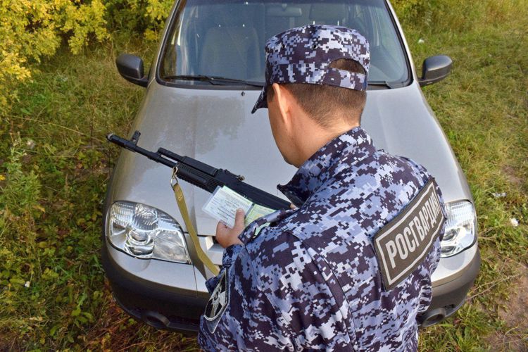 В Татарстане сотрудники подразделений госконтроля и лицензионно-разрешительной работы Росгвардии отмечают профессиональный праздник