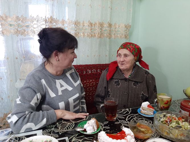 Во вневедомственной охране Росгвардии по Республике Татарстан поздравили с 8 Марта женщин - ветеранов службы