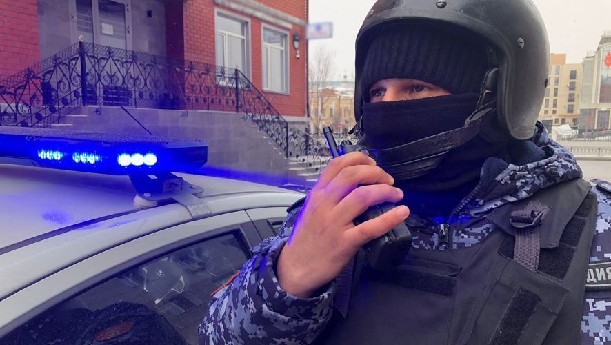 В г. Казани сотрудники Росгвардии задержали мужчину, подозреваемого в ножевом ранении 