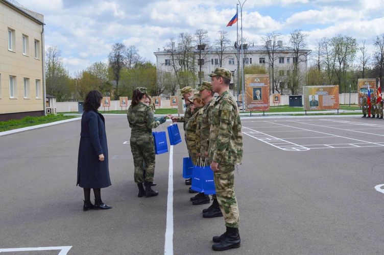 В Казани отметили годовщину соединений и воинских частей Росгвардии по охране ВГО