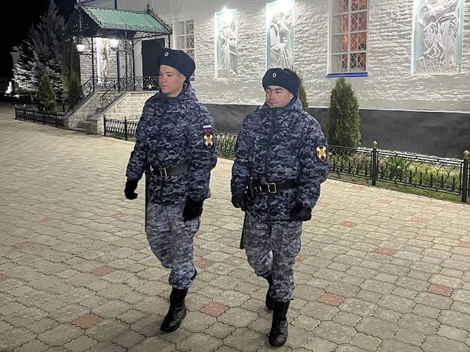 В Татарстане росгвардейцы выполнили задачи по обеспечению безопасности во время празднования Пасхи