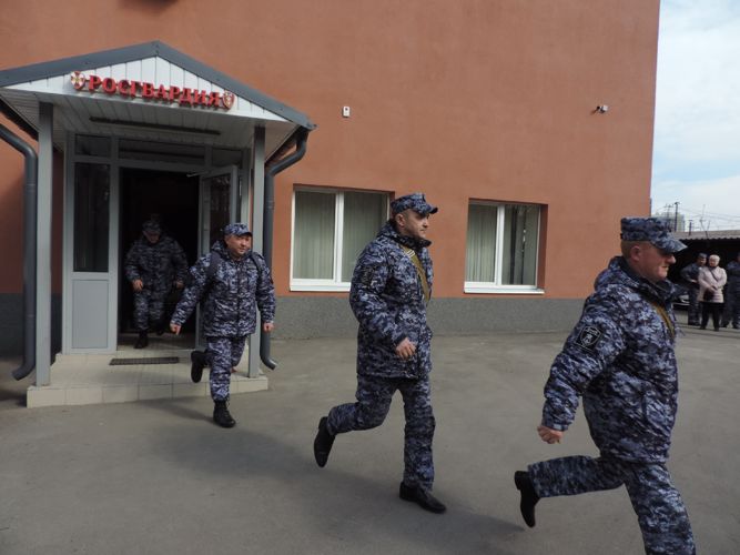 В г. Казани сотрудники Росгвардии и МЧС отработали совместные действия в ходе пожарно-тактических учений