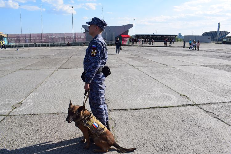 Росгвардейцы выполнили задачу по охране общественного порядка во время Первомая и проведения спортивных мероприятий в Татарстане