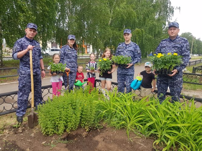В подразделениях Управления Росгвардии по Республике Татарстан провели мероприятия, посвящённые дню защиты детей 