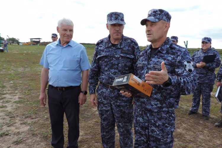 В Татарстане прошёл конкурс профессионального мастерства среди сотрудников групп задержания вневедомственной охраны Росгвардии 