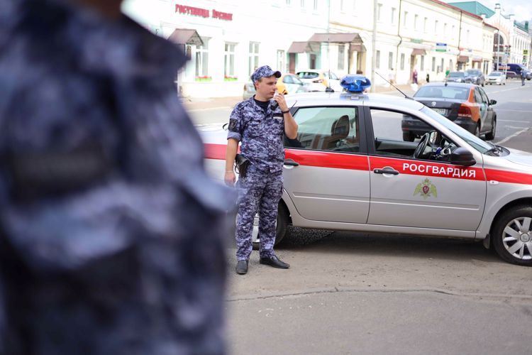 Генерал армии Виктор Золотов поздравил личный состав и ветеранов с Днем создания вневедомственной охран