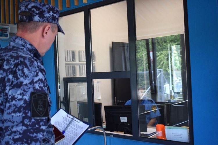 В Татарстане Росгвардия проверяет организацию безопасности детских оздоровительных лагерей 