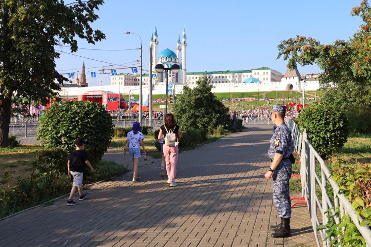 В Казани Росгвардия приняла участие в обеспечении безопасности старта Международного ралли «Шелковый путь»