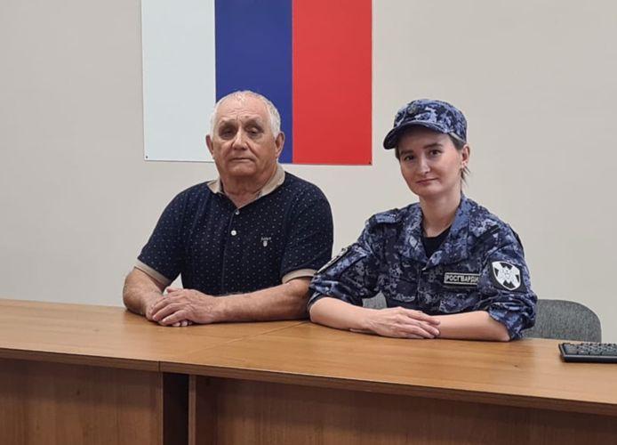 75-летний юбилей отмечает ветеран вневедомственной охраны подполковник милиции в отставке Сергей Мартынов 