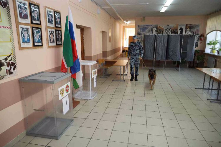 В Татарстане сотрудники Росгвардии выполнили задачи по обеспечению безопасности во время мероприятий Единого дня голосования