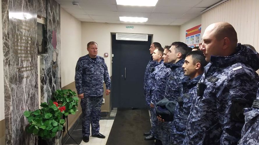 Казанские росгвардейцы почтили память коллег, погибших при выполнении служебных обязанностей