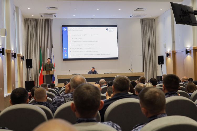 Представители общества «Знание» провели просветительскую лекцию для росгвардейцев в Казани 