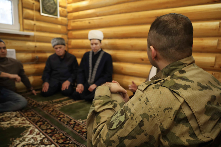 В казанском батальоне Росгвардии по охране важных государственных объектов торжественно открыли мечеть