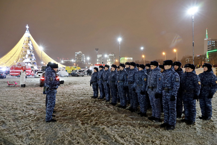 В Татарстане Росгвардия выполнила задачи по охране общественного порядка в новогоднюю ночь