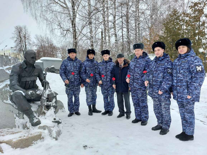 В Татарстане представители Росгвардии проводят мероприятия, посвященные 35-летию со дня вывода ограниченного контингента советских войск из Афганистана