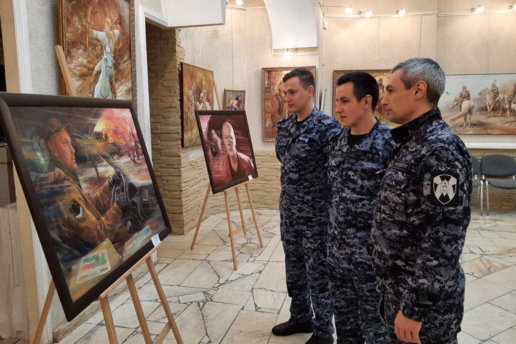 В преддверии Международного дня культуры нижнекамские росгвардейцы побывали с экскурсией в городском комплексном музее 