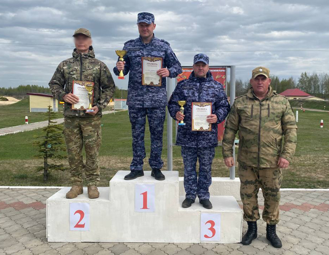 Татарстанские росгвардейцы взяли серебро на чемпионате Приволжского округа Росгвардии по стрельбе