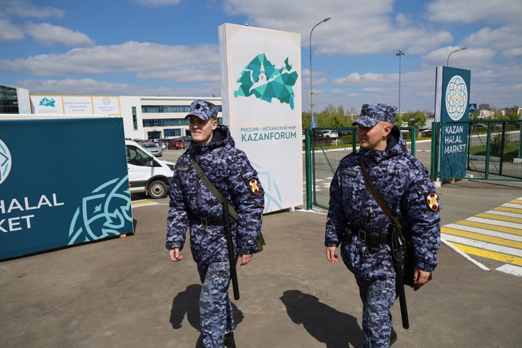 Росгвардейцы обеспечивают безопасность ХV Международного экономического форума «Россия – Исламский мир: KazanForum»