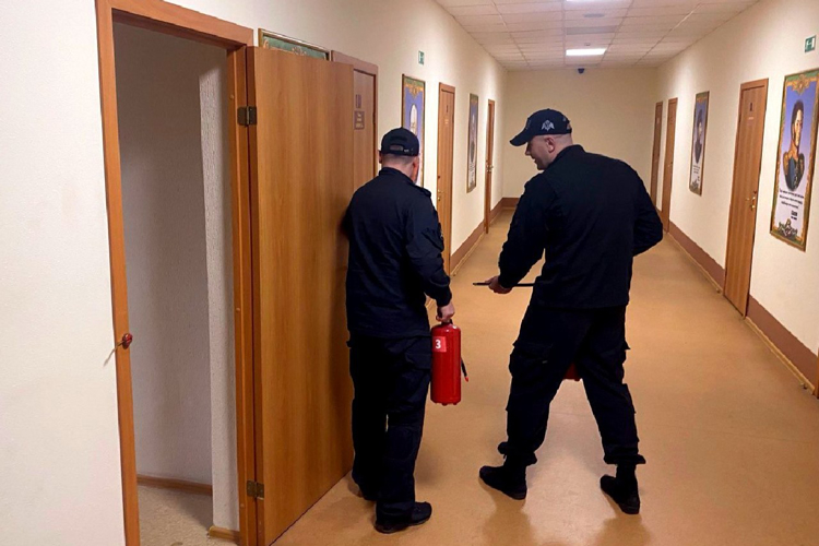 Казанские спецподразделения территориального Управления Росгвардии отработали действия при пожаре
