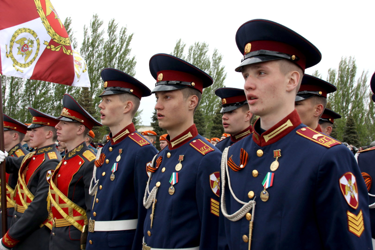 Воспитанники Пермского президентского кадетского училища принялм участие в церемонии закрытия военно-спортивного сбора «Наследники Победы» в Казани