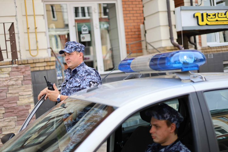 В Татарстане сотрудники вневедомственной охраны Росгвардии задержали  четверых подозреваемых в кражах товара из магазинов 