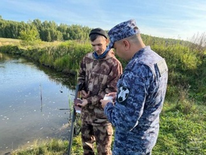 Сотрудники ЛРР Управления Росгвардии по Республике Татарстан Росгвардия напоминают охотникам о необходимости соблюдения требований законодательства в сфере оборота оружия  