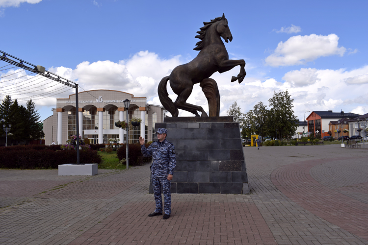 В рамках акции «Росгвардия - гид» росгвардейцы рассказали о символе города Нурлат