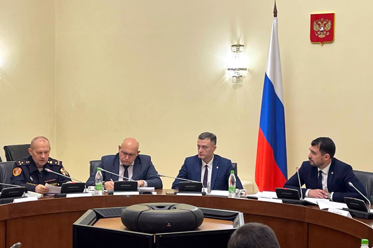 Врио начальника УВО ВНГ России по Республике Татарстан принял участие в заседании антитеррористической комиссии в РТ