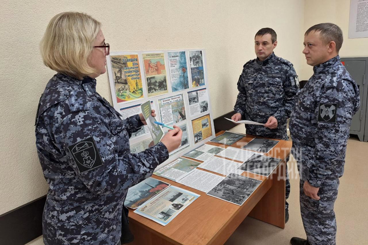 В Нижнекамске сотрудники Росгвардии участвуют в памятных мероприятиях,  посвящённых 81-летней годовщине полного снятия блокады Ленинграда