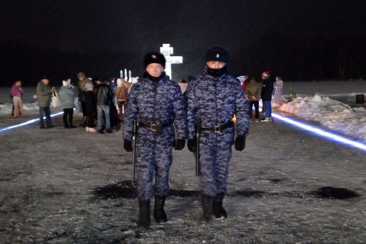 В Татарстане Росгвардия приняла участие в обеспечении безопасности граждан и в дни празднования Крещения Господня