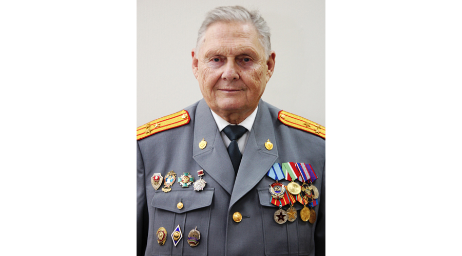 В Казани 85-летний юбилей отмечает ветеран вневедомственной охраны Росгвардии полковник милиции в отставке Александр Авдеев