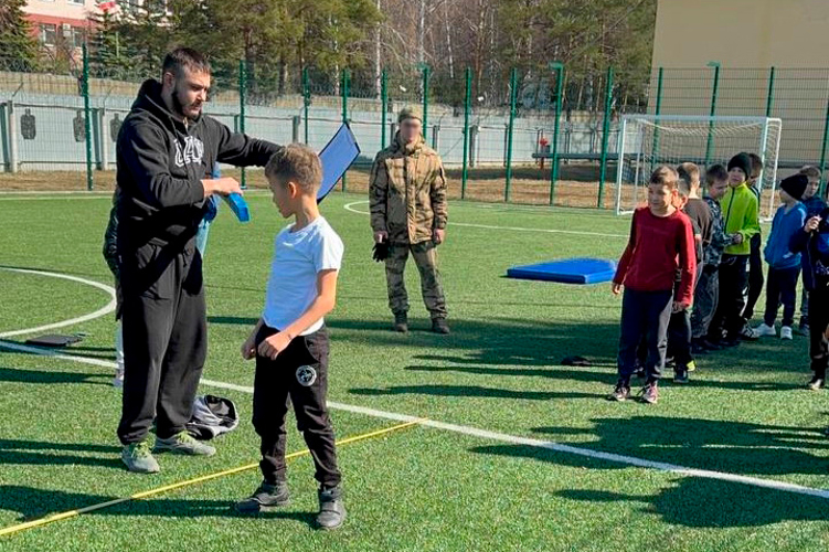 В Казани юные борцы провели сборы в спецназе Росгвардии