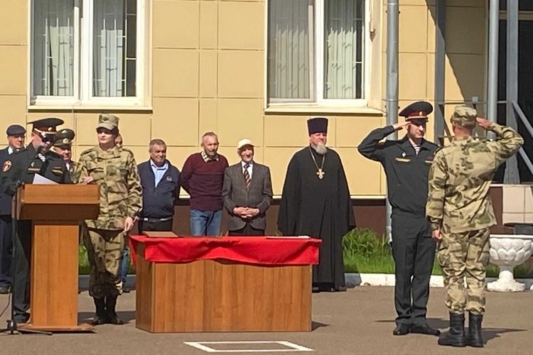 В Казани отметили 79-ю годовщину образования воинских частей Росгвардии по охране важных государственных объектов