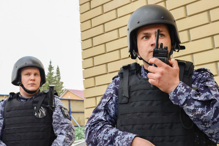 В Казани сотрудники Росгвардии задержали женщину, подозреваемую в ножевом ранении сожителя