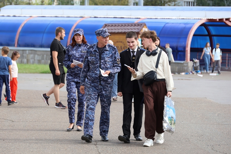 Мобильный агитационный пункт Росгвардии завершил работу в Республике Татарстан