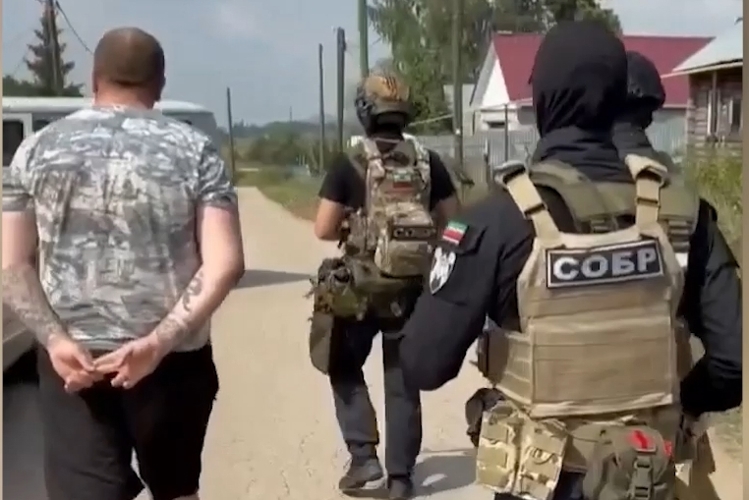 В Татарстане при поддержке спецназа Росгвардии ликвидирована подпольная лаборатория по производству наркотических средств