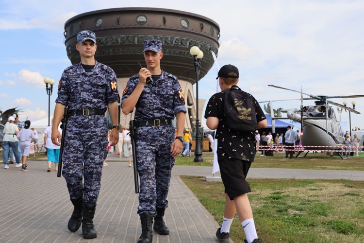 В Казани Росгвардия приняла участие в обеспечении безопасности авиационного праздника «Я выбираю небо»