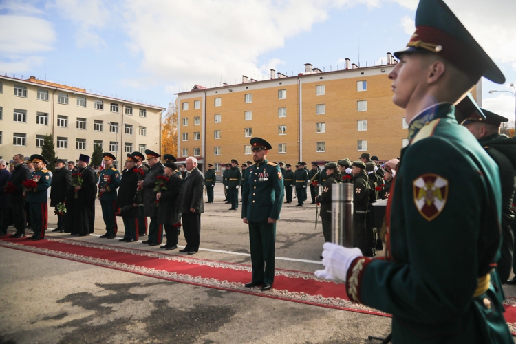 В Нижнем Новгороде прошло тержественное мероприятие по случаю 45-летия Приволжского ордена Жукова округа Росгвардии