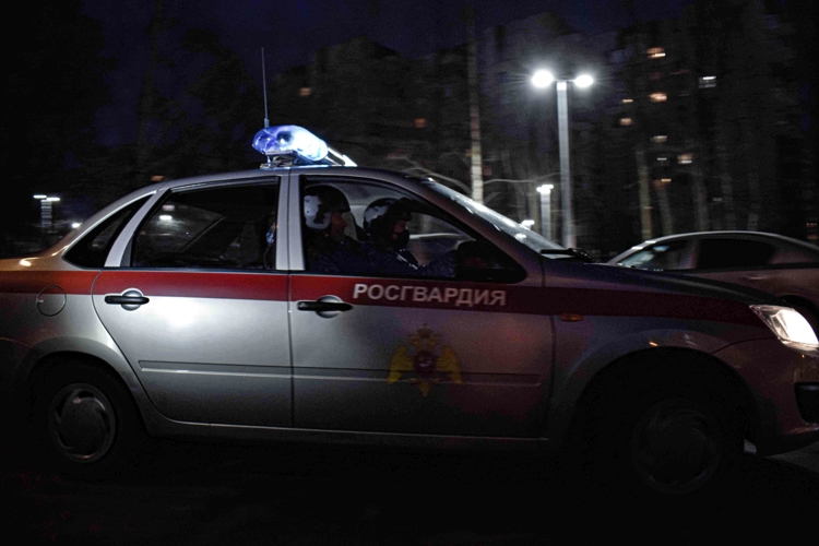 В Зеленодольске росгвардейцы совместно с полицией задержали подозреваемого в угоне автомобиля у сожительницы